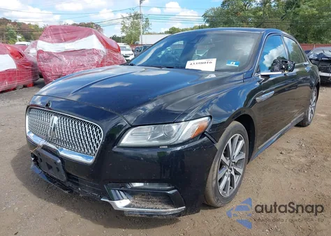 2017 Lincoln Continental Livery z USA, uszkodzony, nr VIN 1LN6L9UK2H5620439